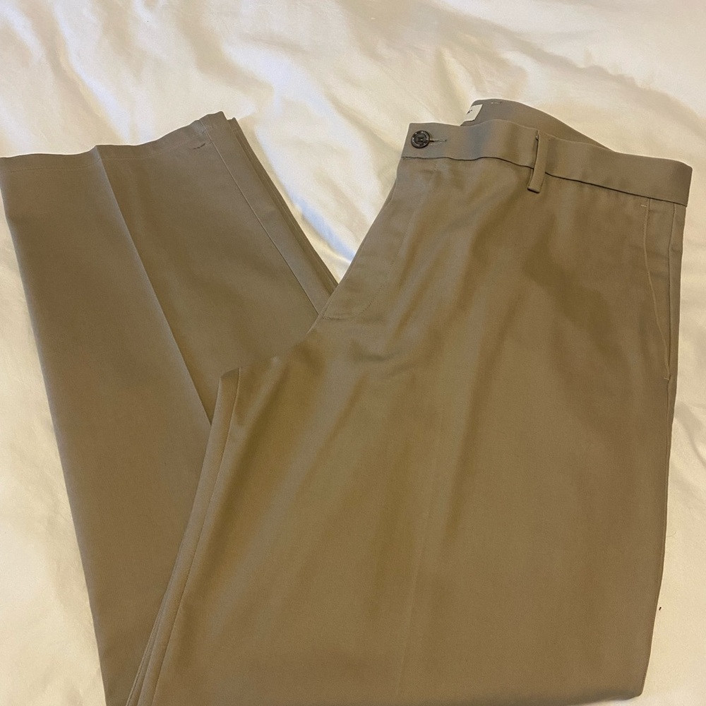 Men's khakis